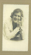 Identied April 2007 as Verna Elizabeth Weisbrod wife of Geo. Washington Bennett by John Galles of Fitchburg, WI