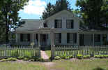 Hutchinson House.jpg (105933 bytes)